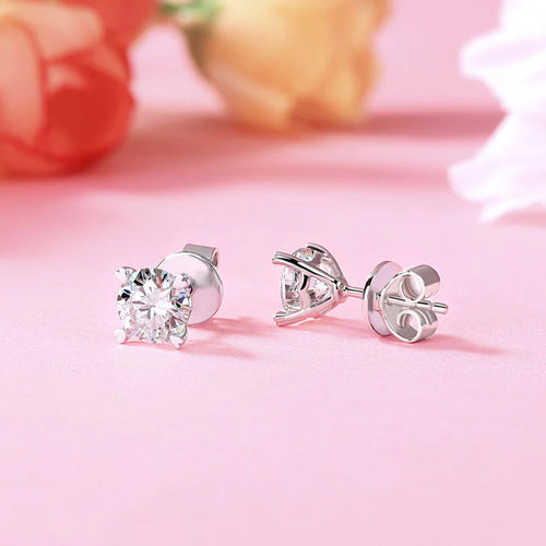 Julia Diamond Heart Claws Stud Earrings