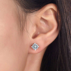 Julia Diamond Heart Claws Stud Earrings
