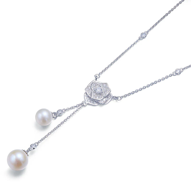 Elegant Rose Pearl Necklace