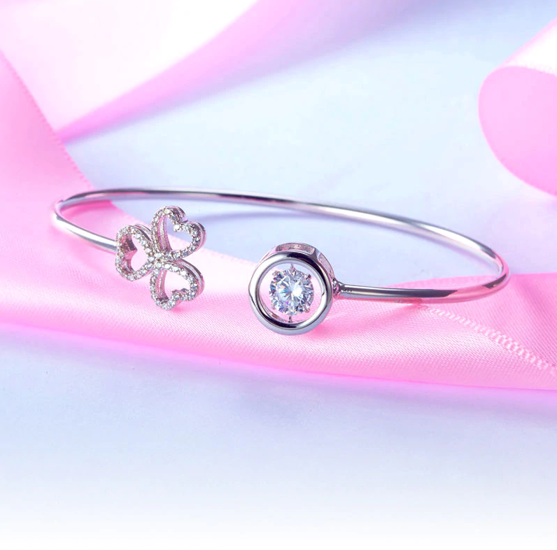 Heart Flower fashionable Bracelet