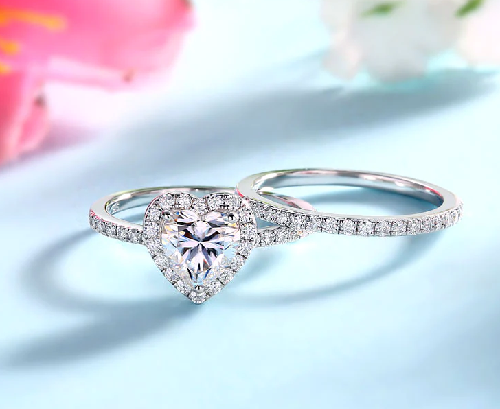 Elegant Heart Diamond Ring Set