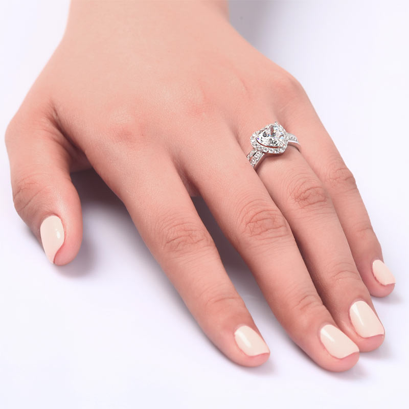 Gorgeous Diamond Heart Ring
