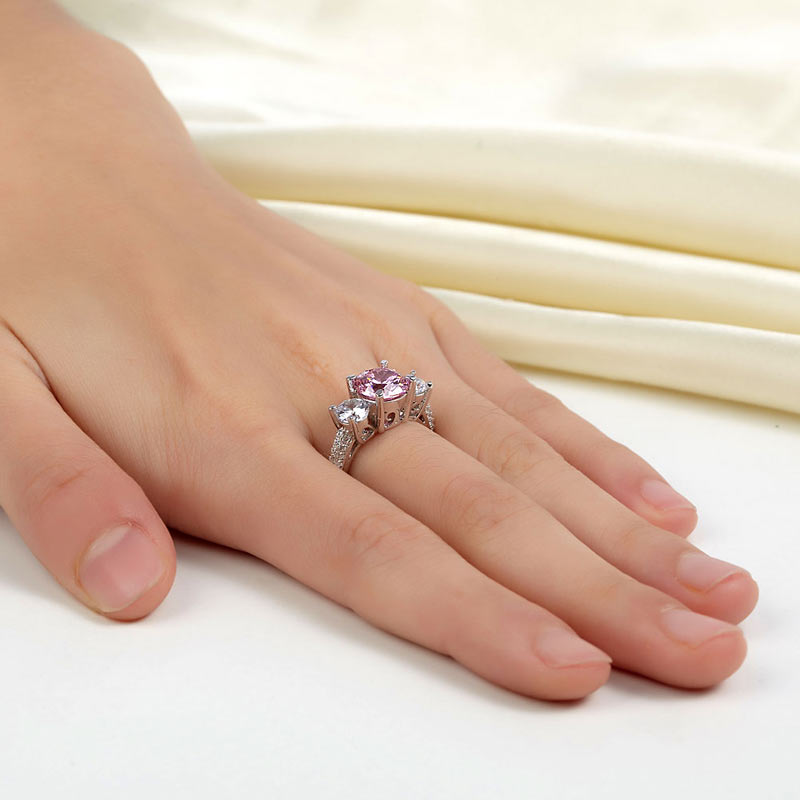 Beautiful Vintage Style Ring