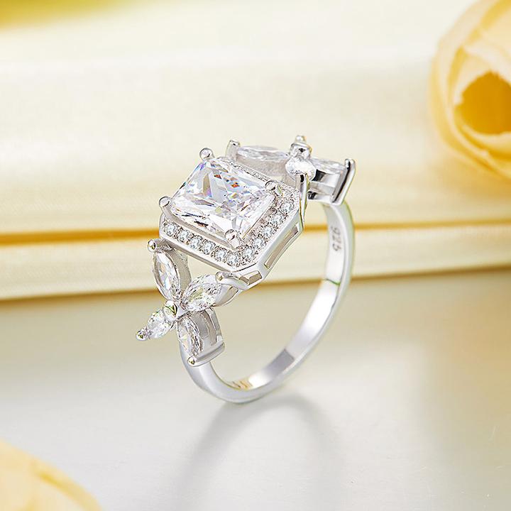Charming Melody Ring