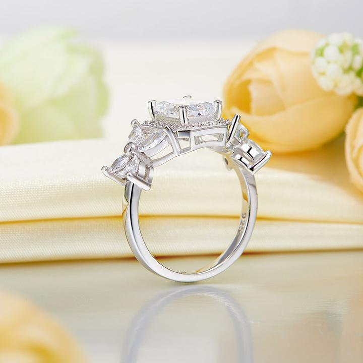 Charming Melody Ring