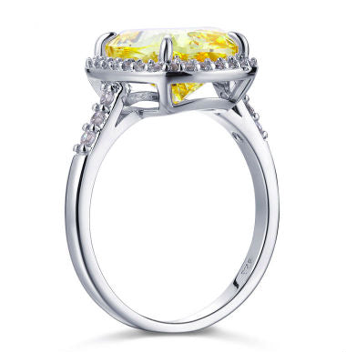 Mia Ring