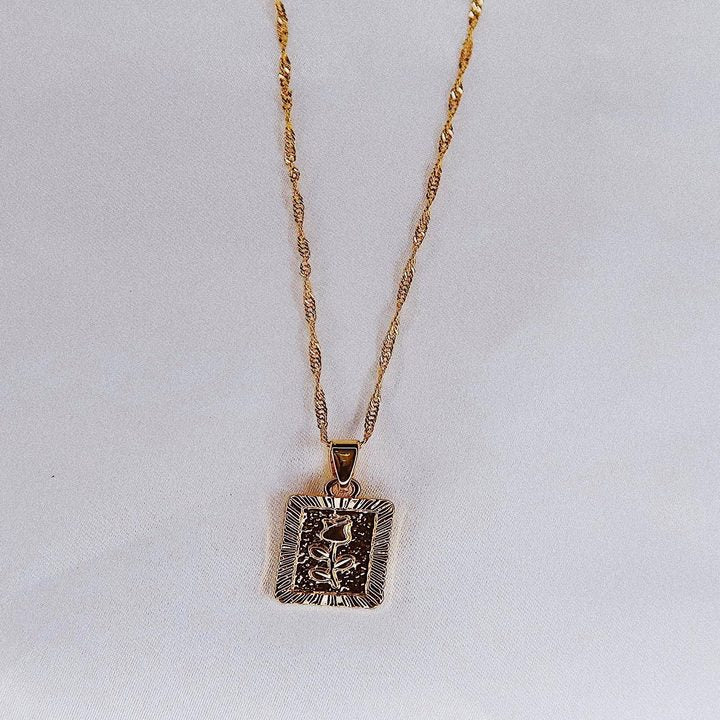 Little Rose Necklace