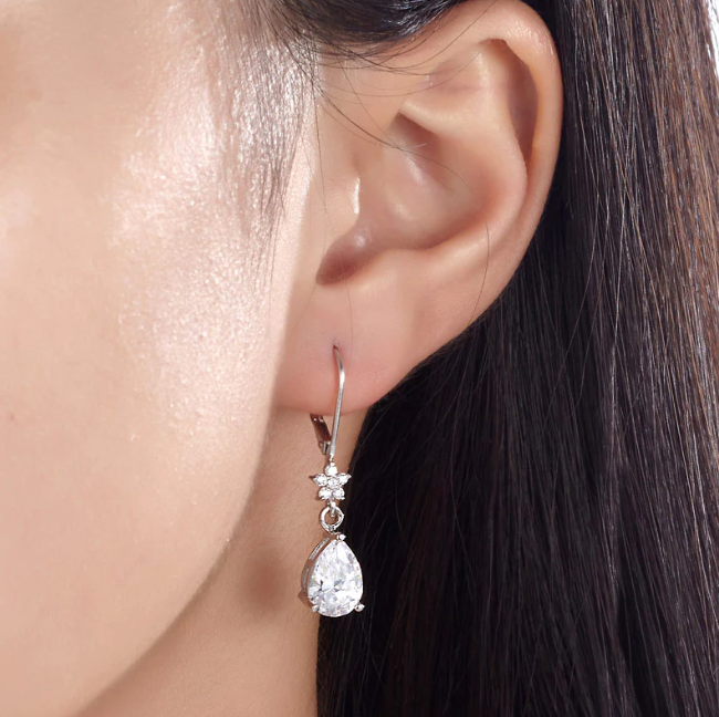 Stylish Elegant Dangle Silver Earrings